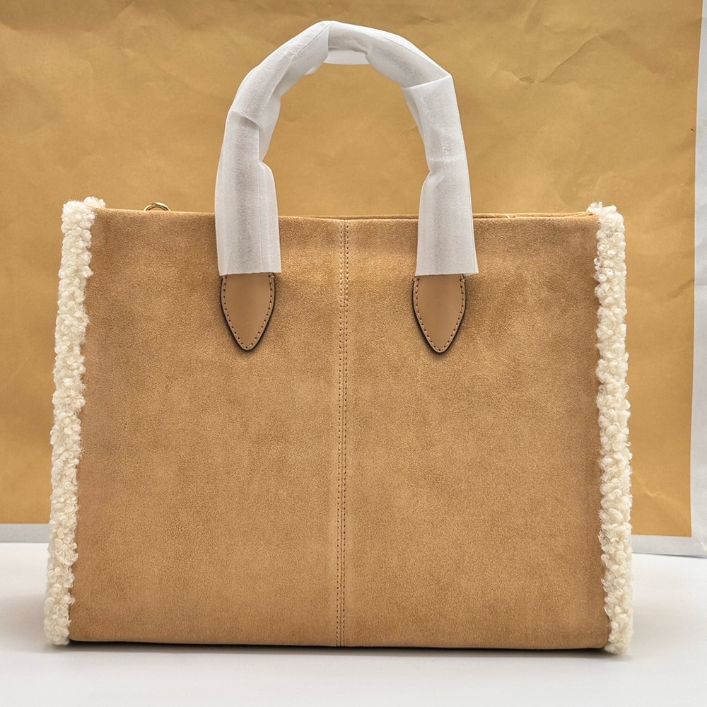 MICHAEL KORS
Mirella Medium Suede and Faux Shearling Tote Bag - Picture 4 of 16
